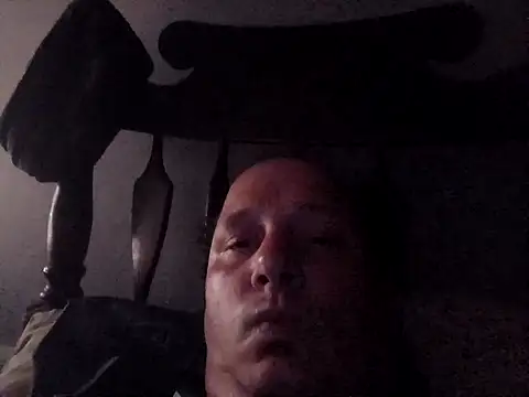 macKnd online show from 10/16/25, 06:27