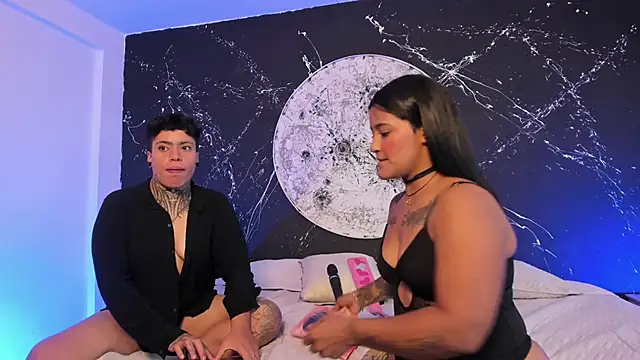 Snapshot of JoaoAndLexy chatting on 09/30/25, 12:55 JoaoAndLexy online show from 09/30/25, 12:55