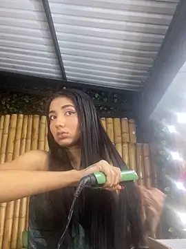 cloe taylor   online show from 11/07/25, 03:44