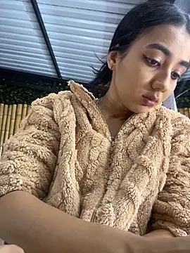 cloe taylor   online show from 11/01/25, 03:13