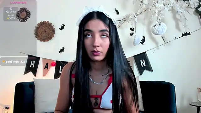 cloe taylor   online show from 10/22/25, 03:17