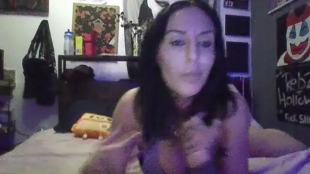 inkdhollow1 online show from 11/17/25, 04:16