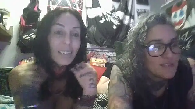 Snapshot of inkdhollow1 chatting on 05/25/26, 02:22 inkdhollow1 online show from 05/25/26, 02:22