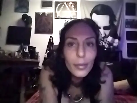 inkdhollow1 online show from 10/06/25, 04:46