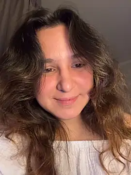 Snapshot of Luisaa_rosee chatting on 10/12/25, 11:28 Luisaa rosee online show from 10/12/25, 11:28