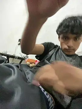 feetbooy online show from 11/04/25, 08:23