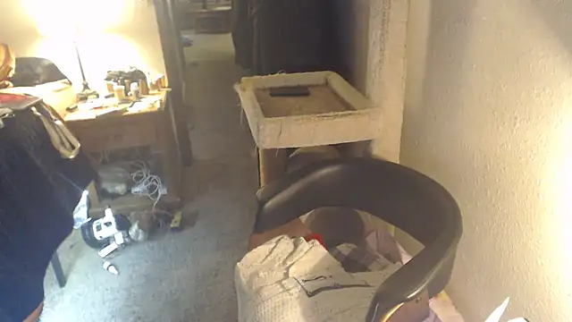 AlickleStiff online show from 04/19/26, 03:18