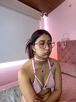 saramooon online show from 11/07/25, 01:37