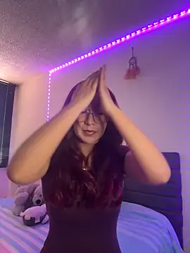 saramooon online show from 11/28/25, 01:11