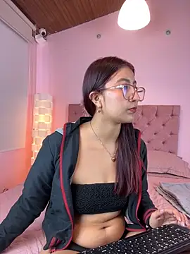 saramooon online show from 10/28/25, 01:32