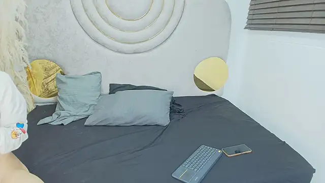 Scaarlett 22  online show from 01/13/26, 08:13