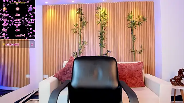 VenusCooper online show from 01/07/26, 08:14