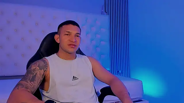 Snapshot of venedic_bull chatting on 02/26/26, 02:44 venedic bull online show from 02/26/26, 02:44