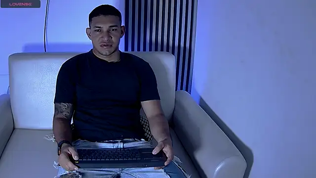 venedic bull online show from 11/16/25, 03:33