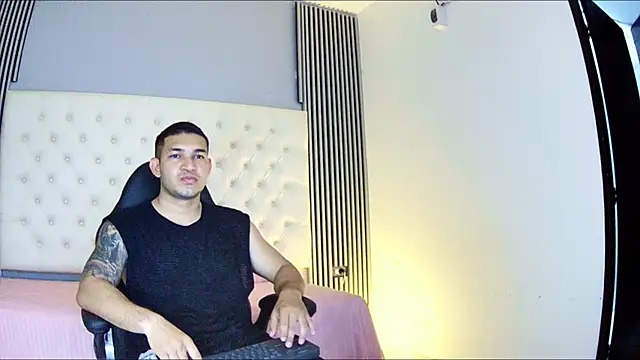 venedic bull online show from 10/20/25, 09:04