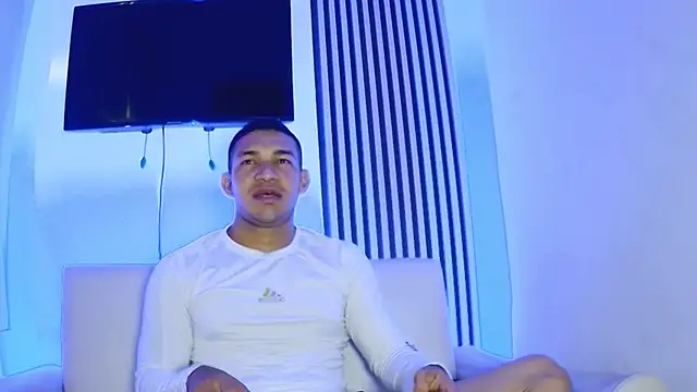 Snapshot of venedic_bull chatting on 02/16/26, 04:33 venedic bull online show from 02/16/26, 04:33