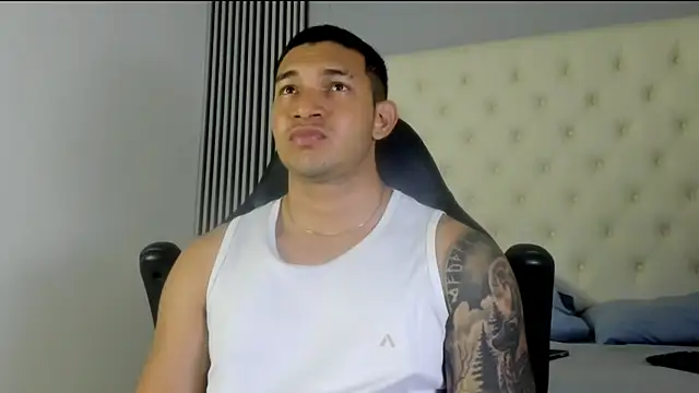 Snapshot of venedic_bull chatting on 01/11/26, 05:47 venedic bull online show from 01/11/26, 05:47