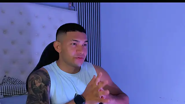 Snapshot of venedic_bull chatting on 02/06/26, 04:19 venedic bull online show from 02/06/26, 04:19