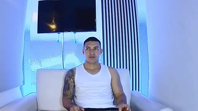 Snapshot of venedic_bull chatting on 02/14/26, 03:40 venedic bull online show from 02/14/26, 03:40