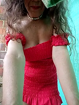 Dirty-Divorced-mother7 online show from 11/03/25, 02:20