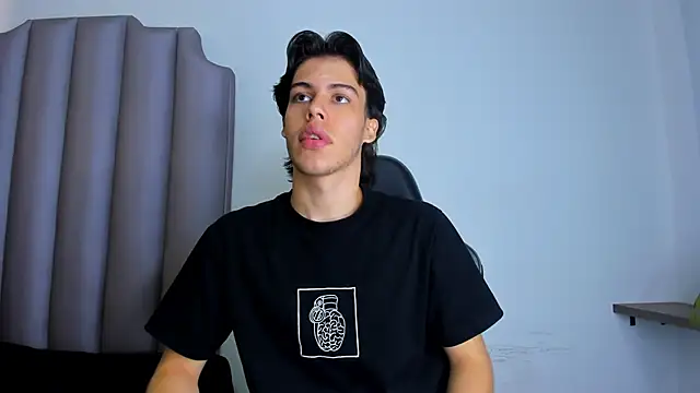 Lucian grey online show from 10/05/25, 04:25