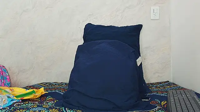 Snapshot of ashly_mr chatting on 10/01/25, 11:58 ashly mr online show from 10/01/25, 11:58