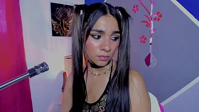 susi hot13 online show from 11/15/25, 08:24