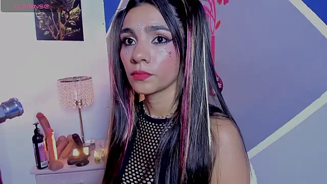 susi hot13 online show from 10/30/25, 09:22