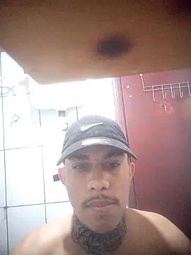 Snapshot of mestre637 chatting on 10/10/25, 05:36 mestre637 online show from 10/10/25, 05:36