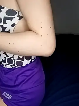 Queen hot888 online show from 10/24/25, 04:00