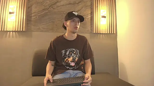 ISRAEL GRAY online show from 10/04/25, 12:17