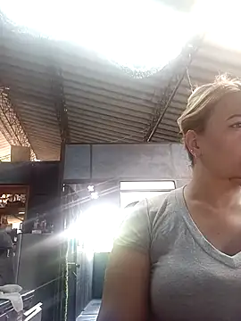 vicoria 09 online show from 11/05/25, 07:50