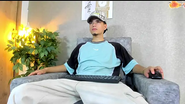 Axelwiliams online show from 10/06/25, 06:52