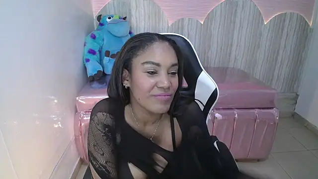 kamala a online show from 11/16/25, 02:11