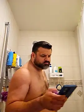 Roddog18 online show from 11/05/25, 02:09