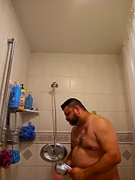 Roddog18 online show from 12/02/25, 06:37