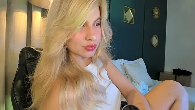 mia curry online show from 06/10/26, 07:15