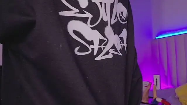 IamEvaGate online show from 10/26/25, 04:46