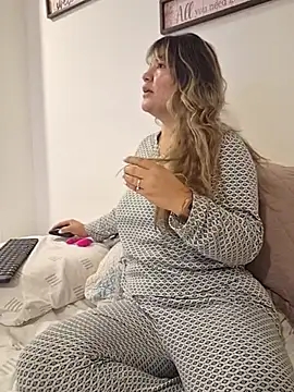 Zoe riivas online show from 05/19/26, 11:17