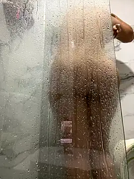 Snapshot of Zoe_riivas chatting on 10/20/25, 10:49 Zoe riivas online show from 10/20/25, 10:49