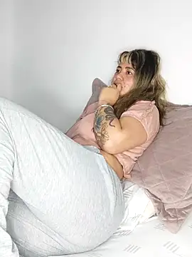 Snapshot of Zoe_riivas chatting on 01/10/26, 09:48 Zoe riivas online show from 01/10/26, 09:48