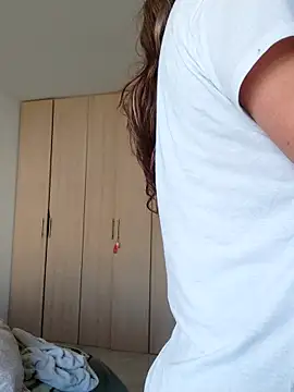 Snapshot of Zoe_riivas chatting on 11/22/25, 01:43 Zoe riivas online show from 11/22/25, 01:43