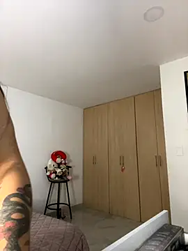 Snapshot of Zoe_riivas chatting on 10/19/25, 10:34 Zoe riivas online show from 10/19/25, 10:34