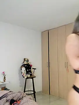 Snapshot of Zoe_riivas chatting on 10/28/25, 10:25 Zoe riivas online show from 10/28/25, 10:25