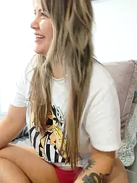 Snapshot of Zoe_riivas chatting on 03/23/26, 01:11 Zoe riivas online show from 03/23/26, 01:11