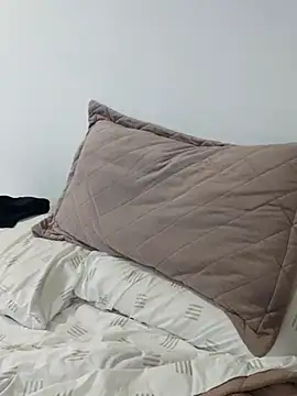 Snapshot of Zoe_riivas chatting on 04/08/26, 11:22 Zoe riivas online show from 04/08/26, 11:22