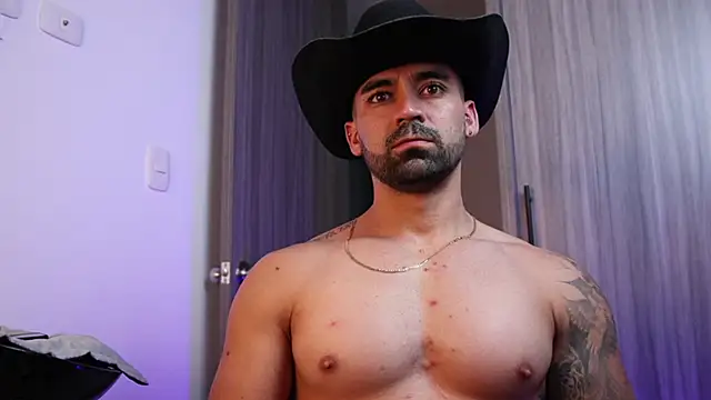 SOY MIKE online show from 11/04/25, 01:53