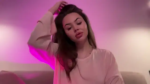 AlmaryKim online show from 10/08/25, 07:47