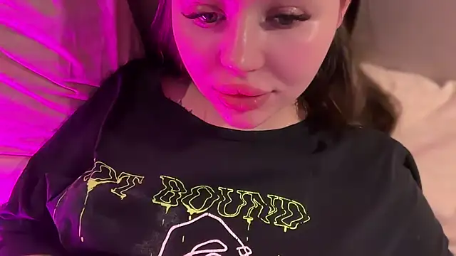 AlmaryKim online show from 11/04/25, 10:35