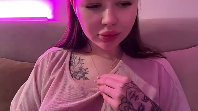 AlmaryKim online show from 03/25/26, 08:08